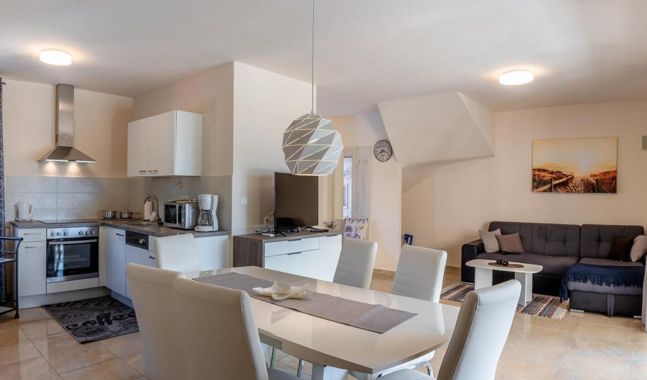 ויר Apartments Sum Mora מראה חיצוני תמונה
