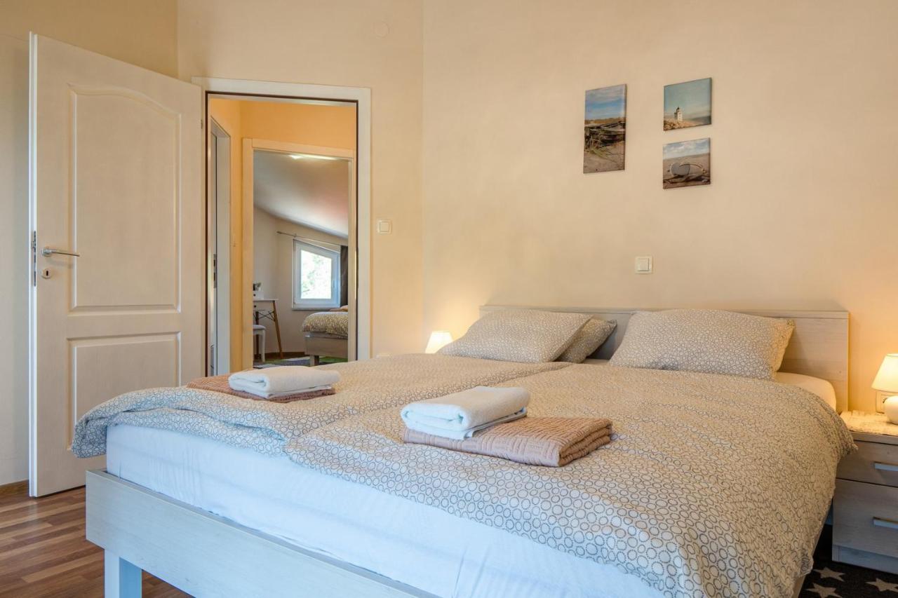 ויר Apartments Sum Mora מראה חיצוני תמונה